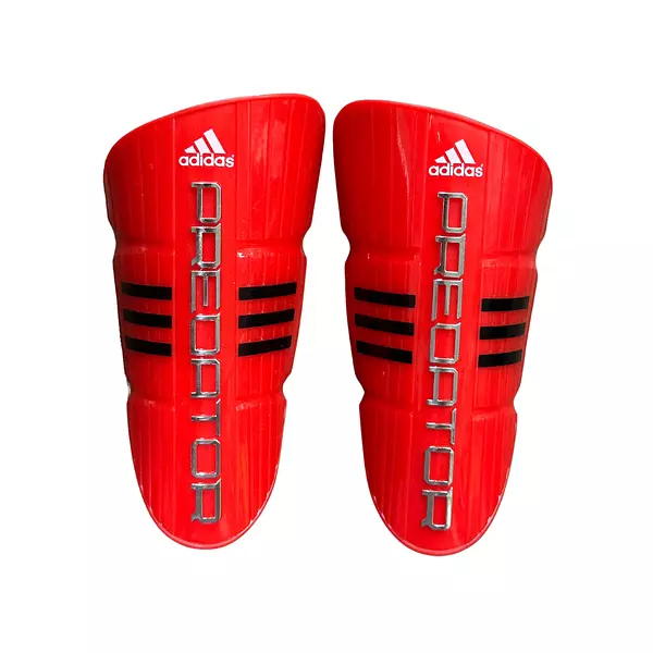 Canillera Adidas Predator Roja